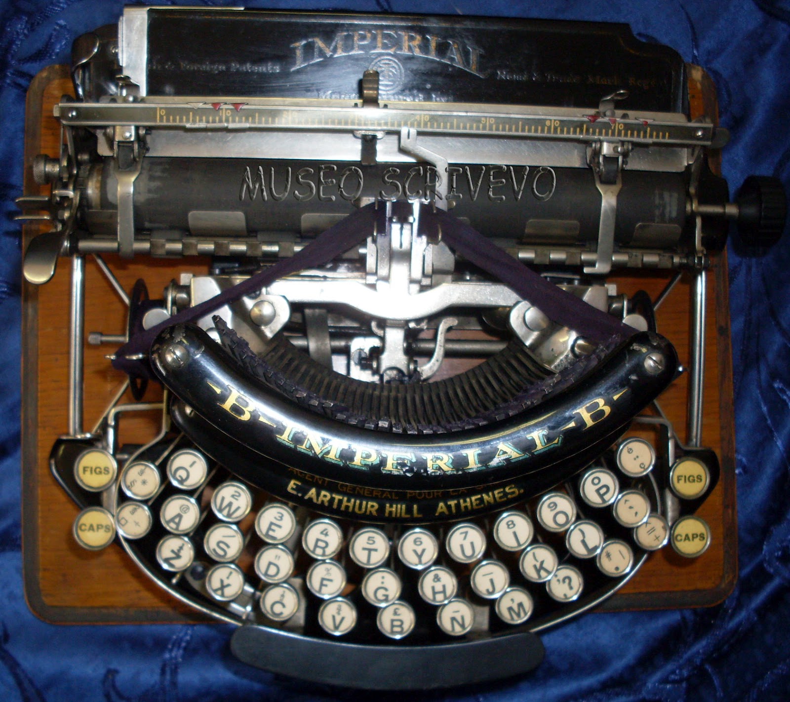 Typewriter La Macchina per Scrivere Macchine per scrivere Imperial
