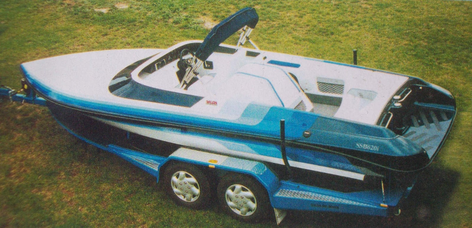 AUSSIE SKIBOATS random; SALEM 620