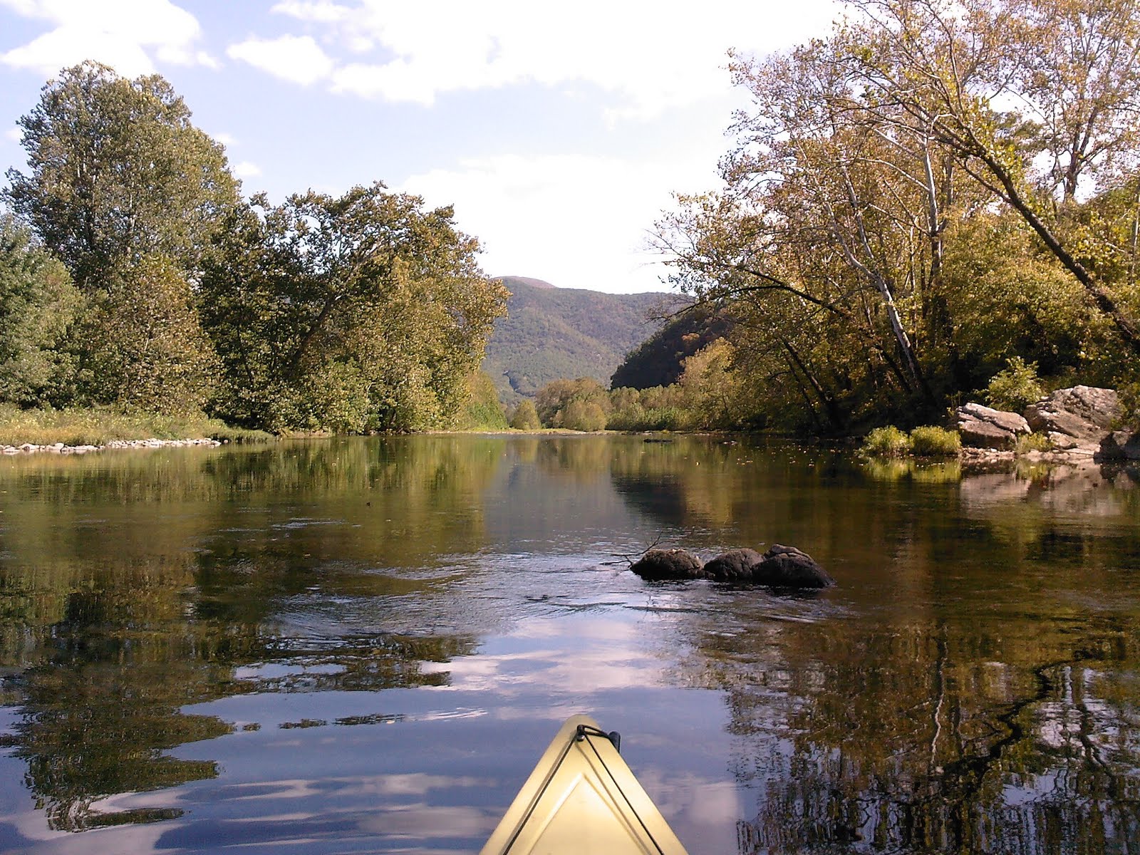 Virginia Paddler Maury River south of Buena Vista, October 2011