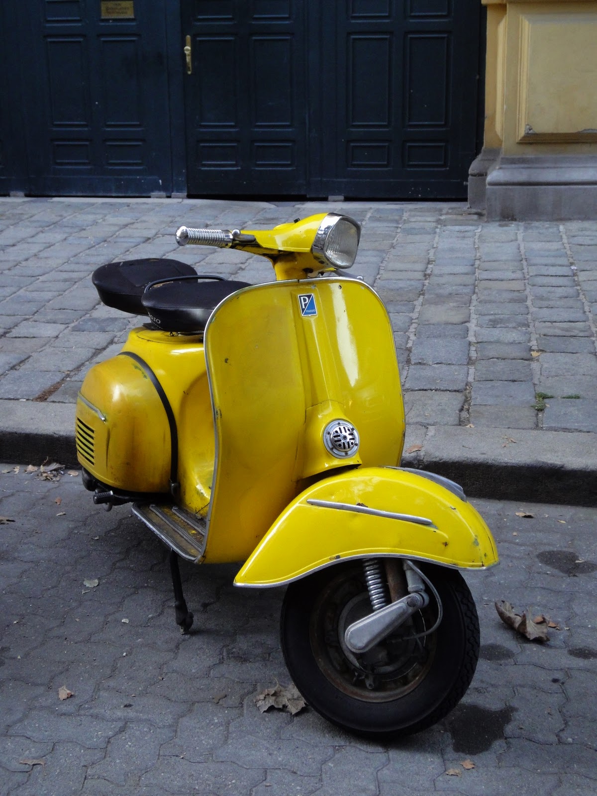 Vreni's Vienna Daily Photo Yellow Scooter