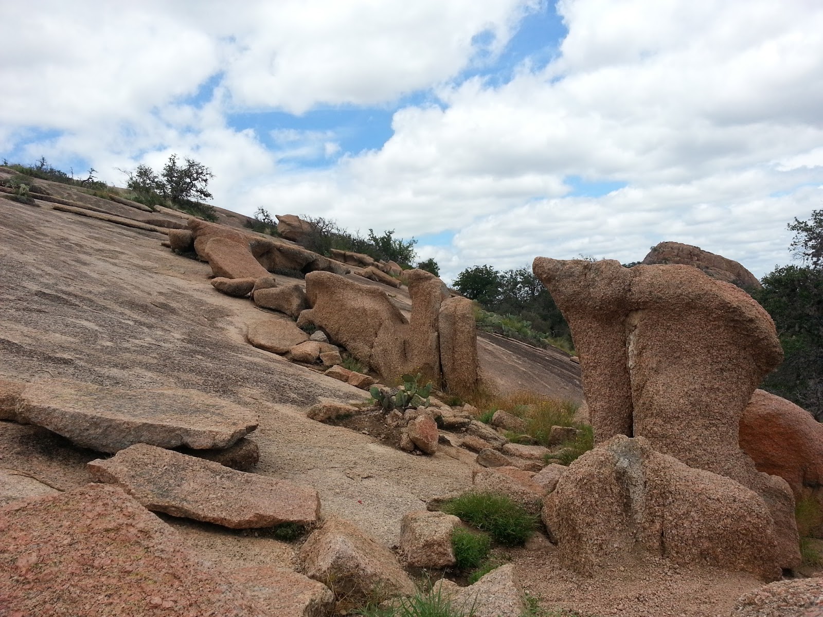 Rockhounding Around Enchanted Rock, Fredericksburg Texas