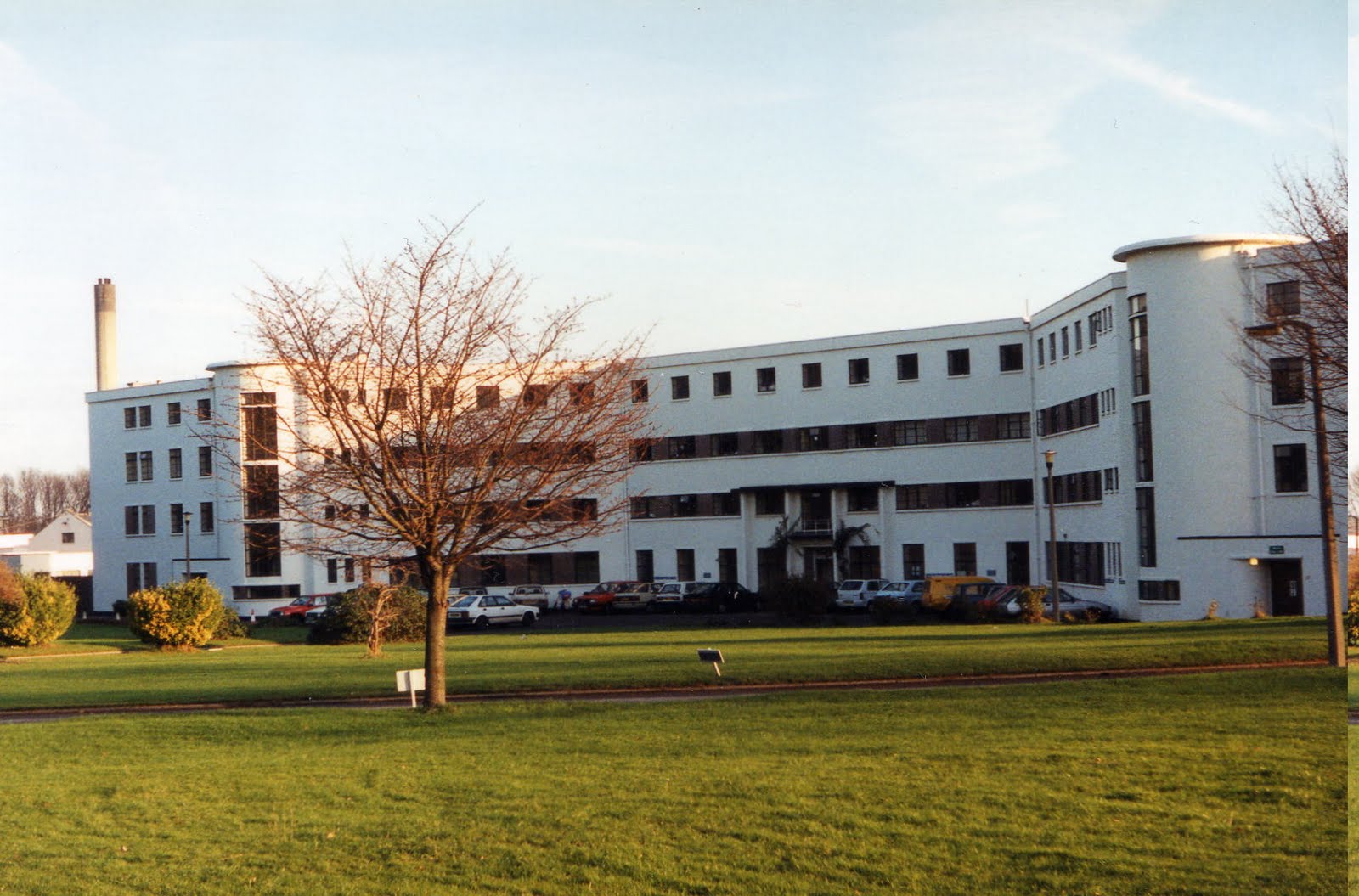 Sully HospitalSouth Wales Steve Parkerstaff (19831989)
