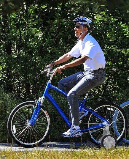 obama-on-bike.jpg