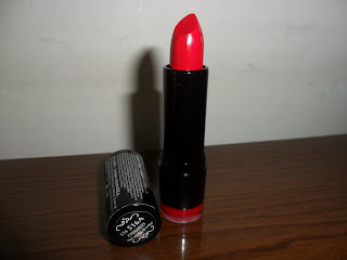 NYX Round Lipstick chic red