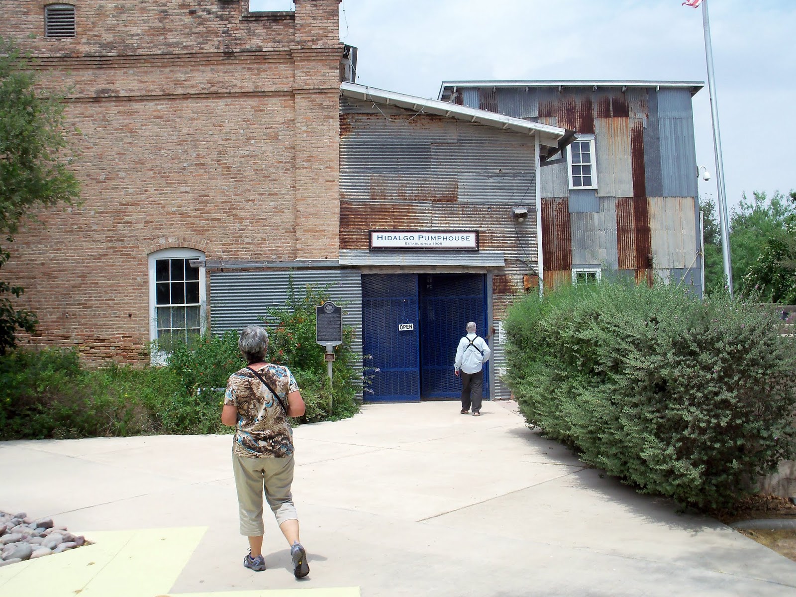 Traveling with the Longdogs Watering the Valley....the Old Hidalgo