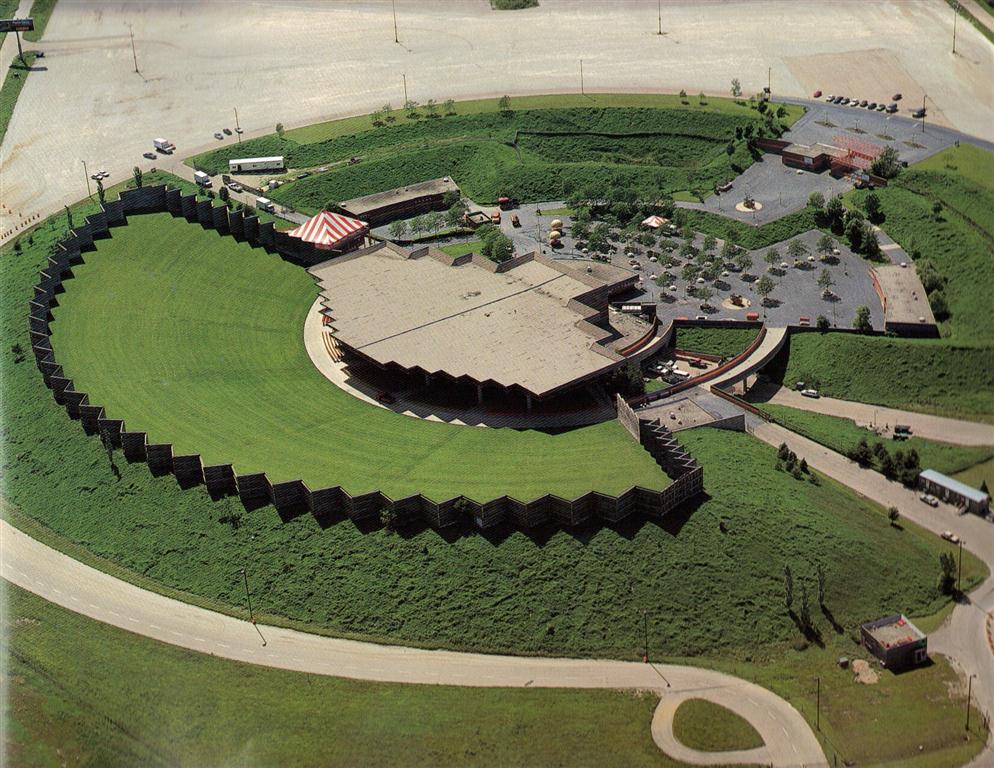 Jerry's Brokendown Palaces Poplar Creek Music Theatre, Higgins Road and Route 59, Hoffman