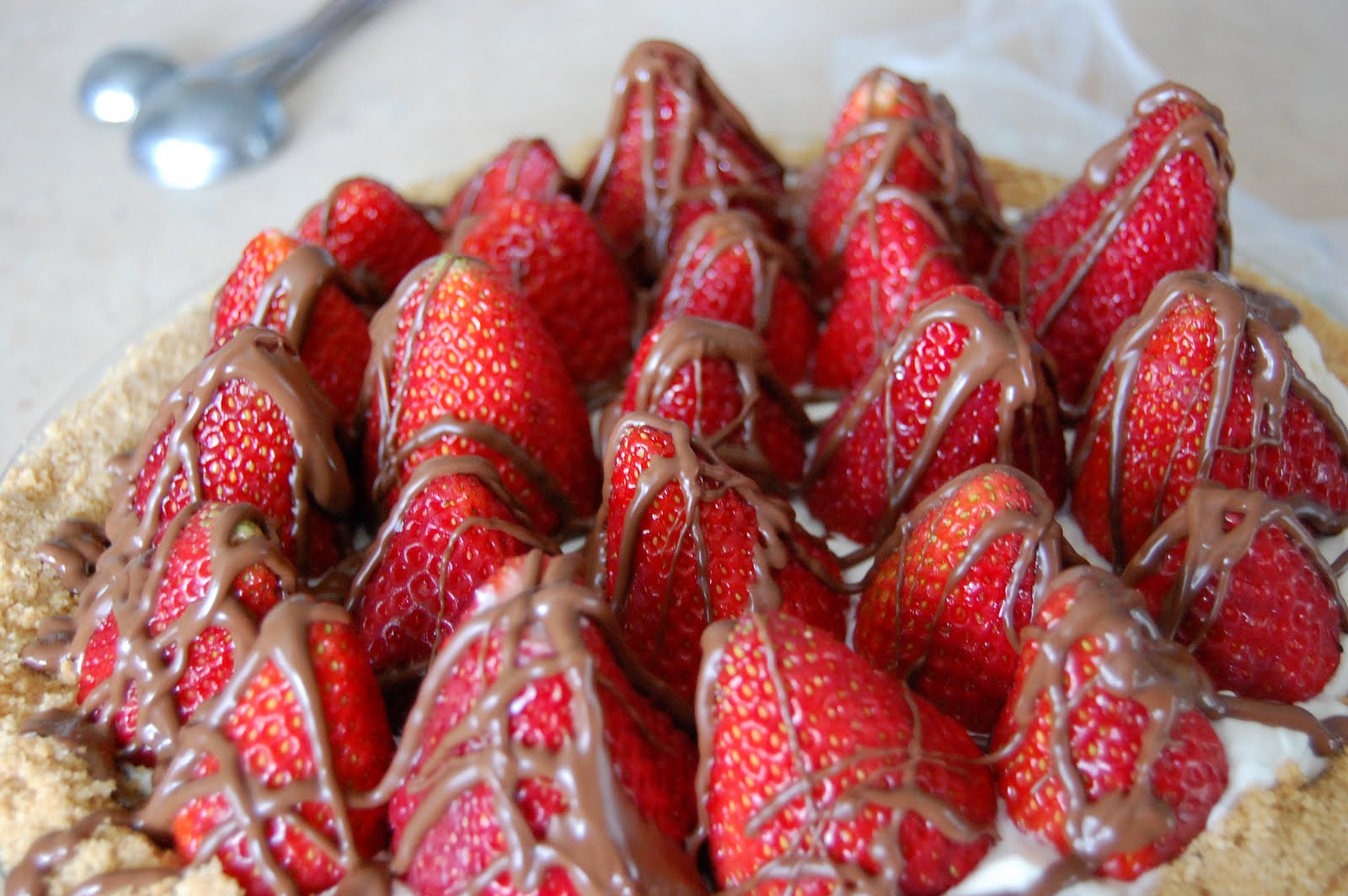 Chocolate Drizzled Strawberries and Cream Pie Lemon Glaze
