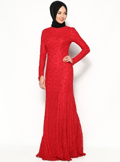Model terbaru gaun malam simpel elegan muslimah masa kini