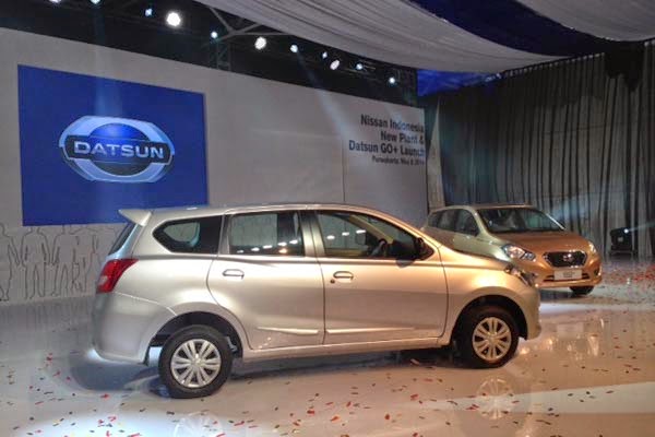 agya vs datsun go review