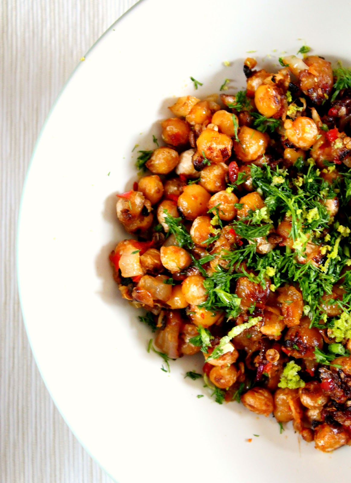 Garbanzos salteados con sambal oelek {abrazos salseros} Con un par de