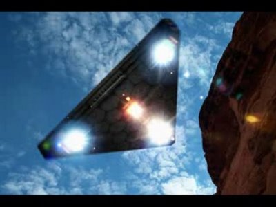 Triangle UFO (TR-3B) Caught on Film The+Tr-3B+Astra+airplane+2+top+secret+airplanes