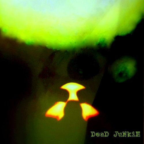 DeaD JuNkiE