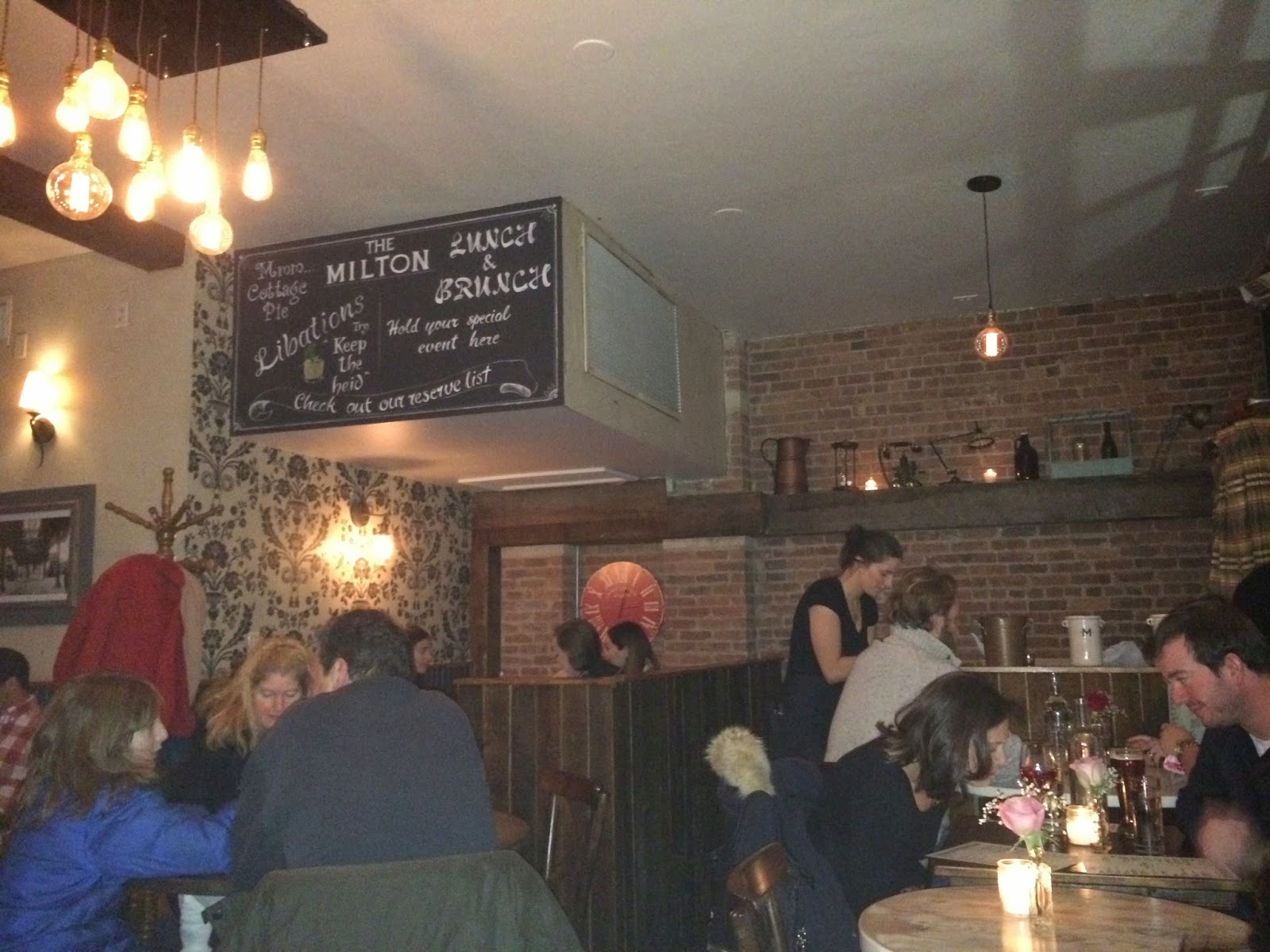 Interior Image - When we arrived, we took a liking to the homey and comfortable decor of the place - the exposed brick and candlelit tables warmed us up immediately