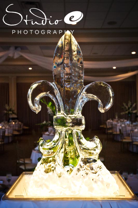 Louisville Wedding Decor Fleur de Lis Ice Sculpture