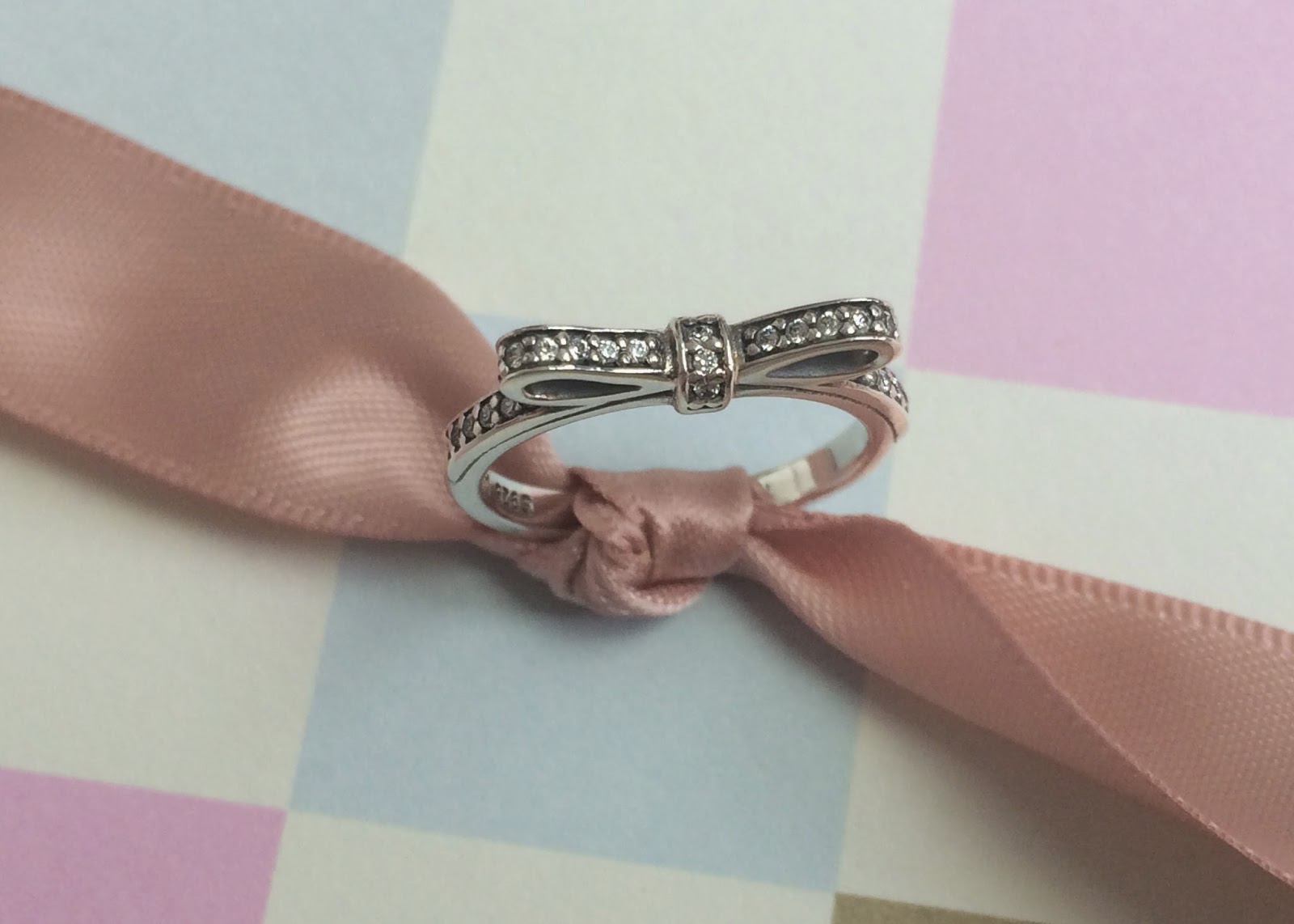 Pandora delicate bow ring from Argento.co.uk flutter and sparkle