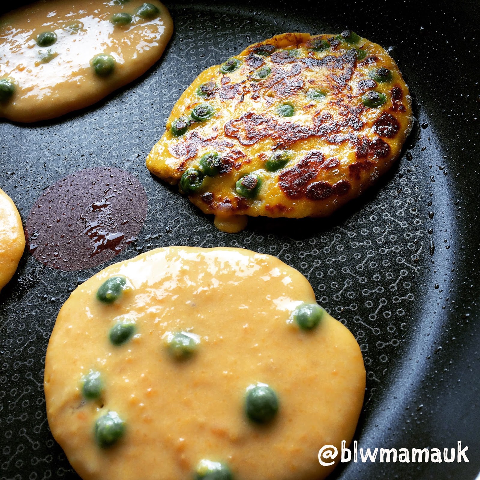 BLWMamaUK RECIPE Sweet Potato and Pea Pancakes