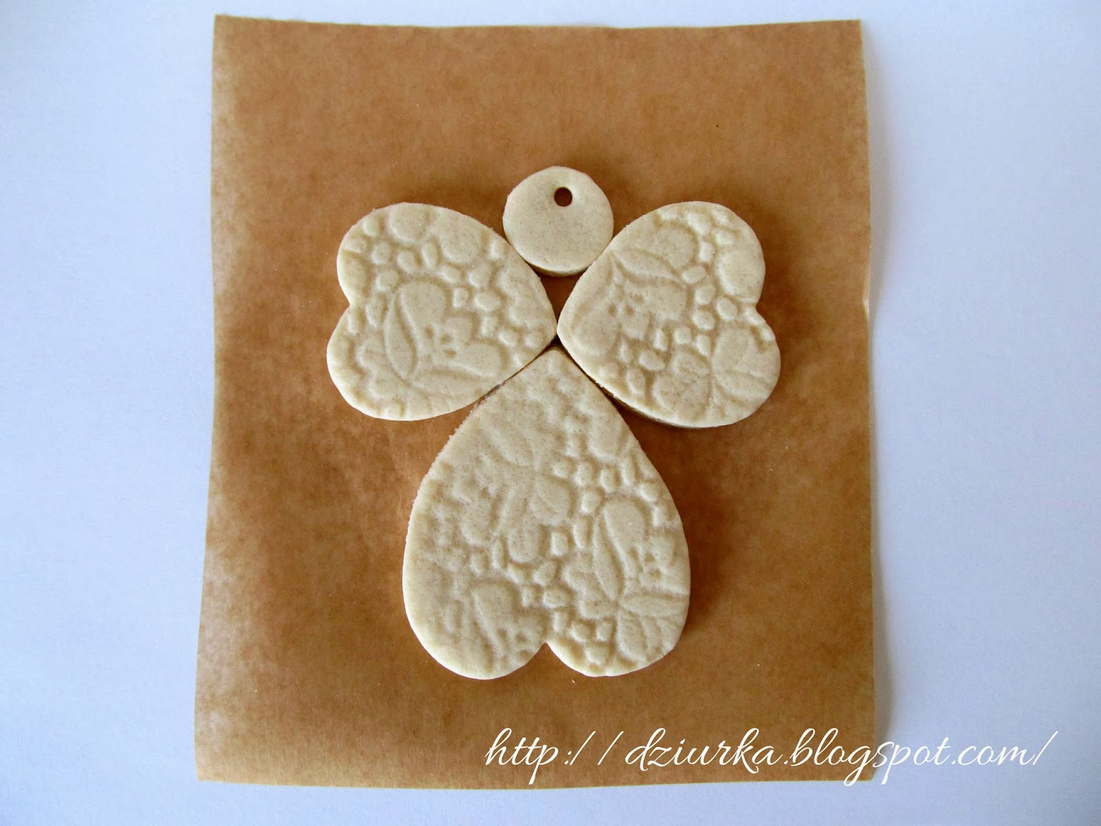 Ангел из соленого теста: как простой оберег помогает сохранить любовь на расстоянии