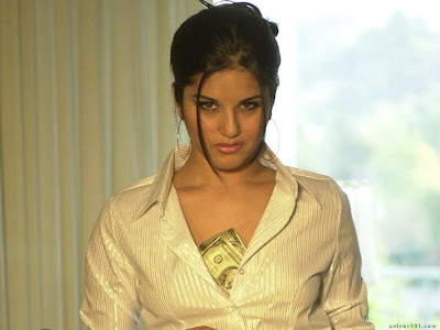 sunny leone - star in pion moodcalling you glamour  images