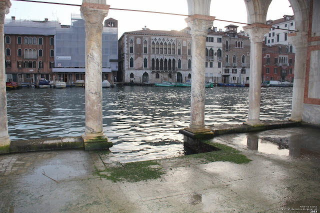 Canal em Ca d'oro em Veneza - http://fotosefactos.blogspot.com
