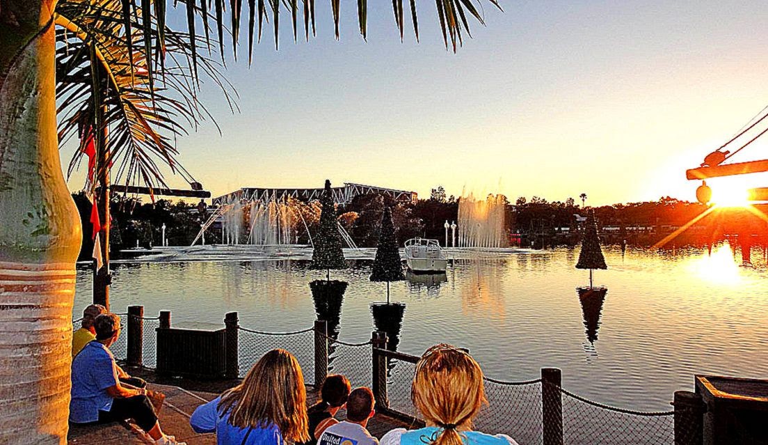 SeaWorld Orlando Christmas Celebration 2014 SeaWorld Orlando Christmas Celebration 2014