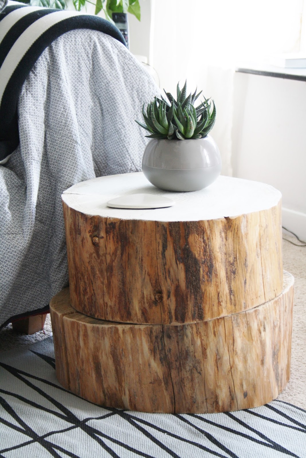 Tree trunk side table. STYLE SPACE AND STUFF