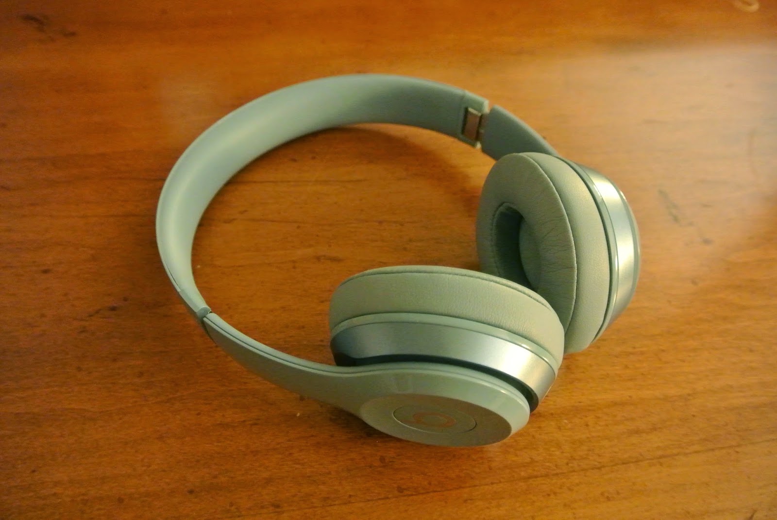 beats solo 2 baby blue