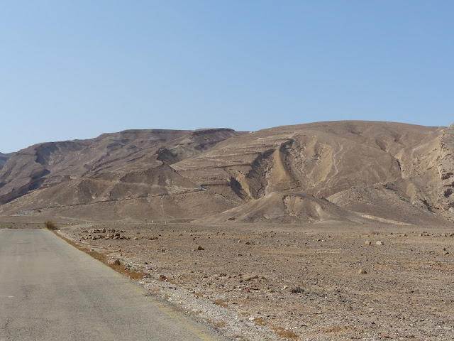 scorpion's descent negev, israel