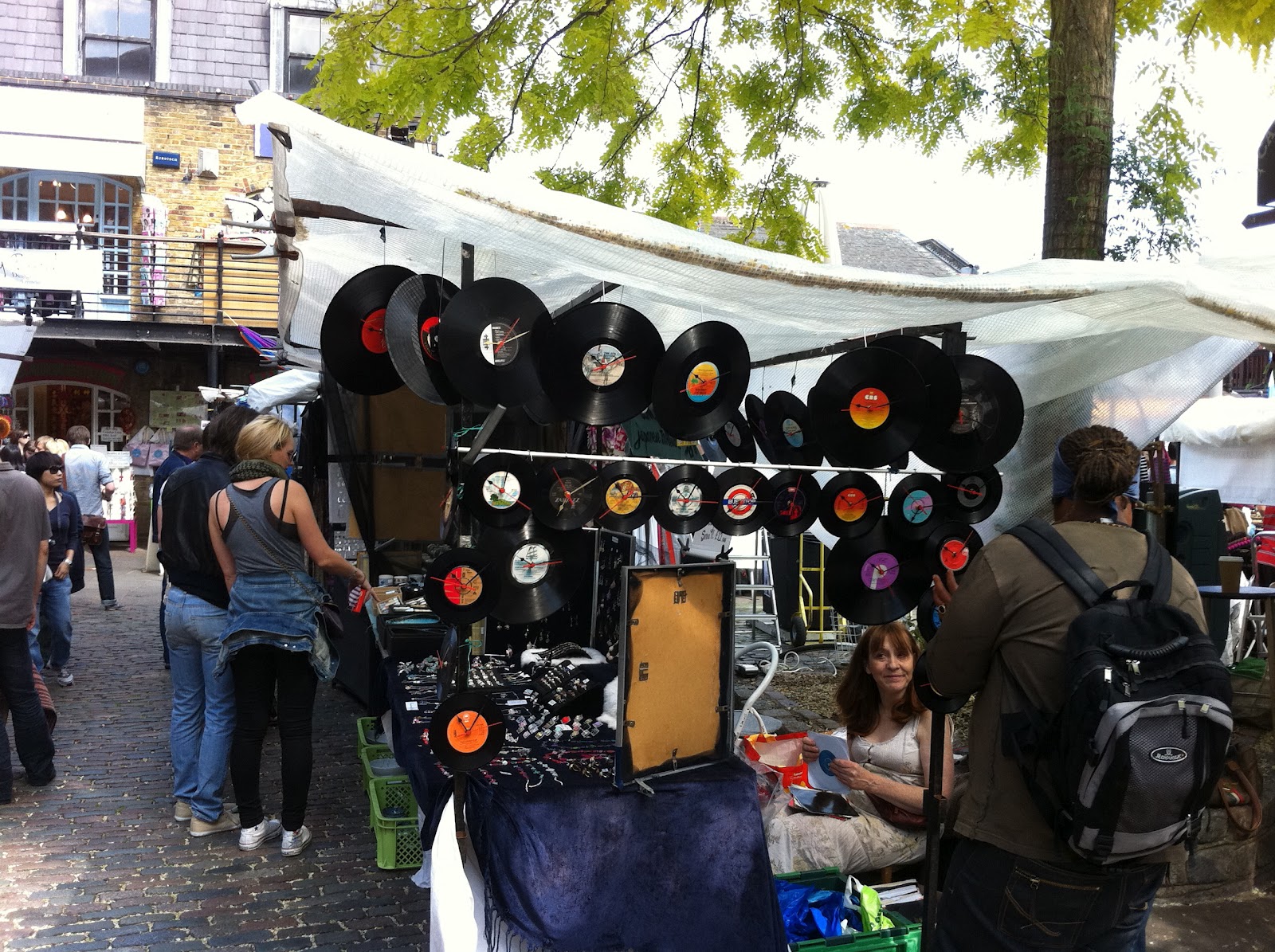 32 Rpm The Camden Market Experience Feat Out On The Floor Records