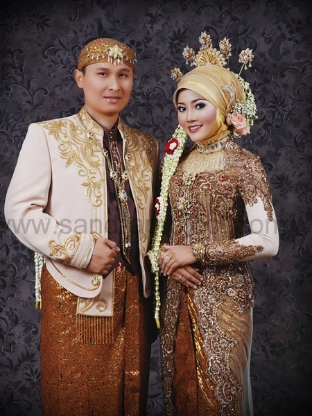 Model Kebaya Pengantin Jawa Timur Modern Terbaru Model Kebaya Pengantin Jawa Timur Modern Terbaru