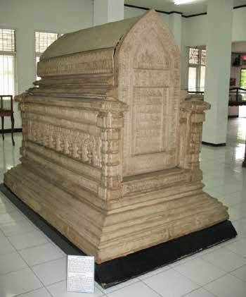 Kaligrafi Peninggalan Islam Di Indonesia Pesantren Seni Rupa Dan Kaligrafi Al Quran Modern Pskq Pertama Di Asia Tenggara