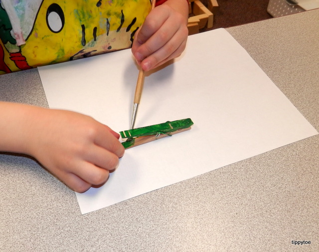 Tippytoe Crafts Clothespin