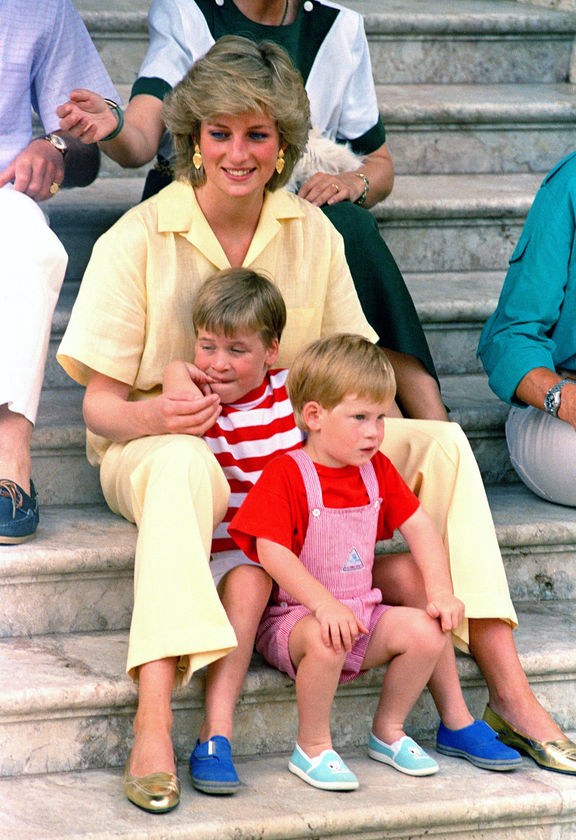 Princess Diana walks beside Kate Middleton on her 50th B'day