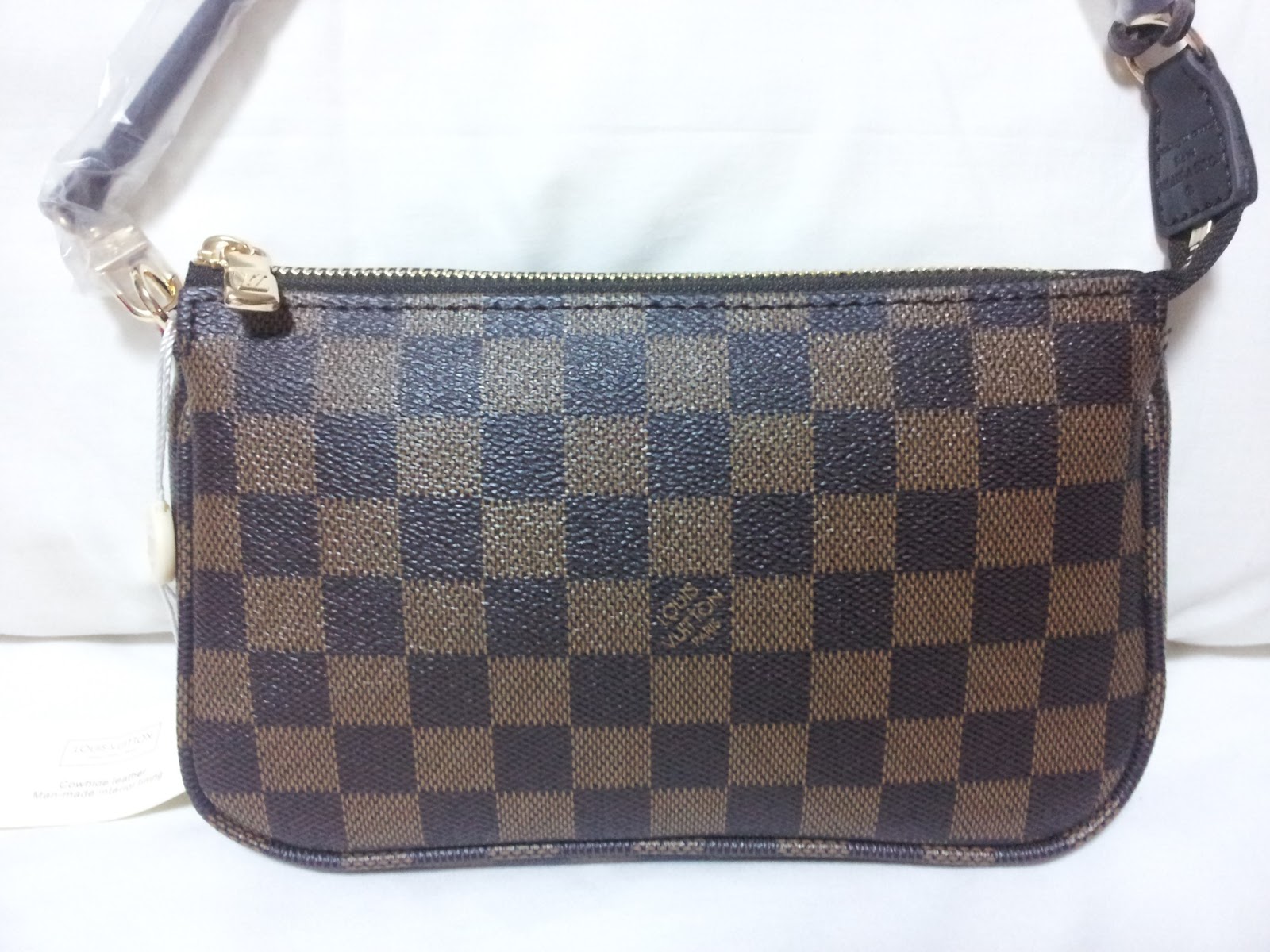 That Bag I Want LV Damier Ebene Pochette Accessories NM