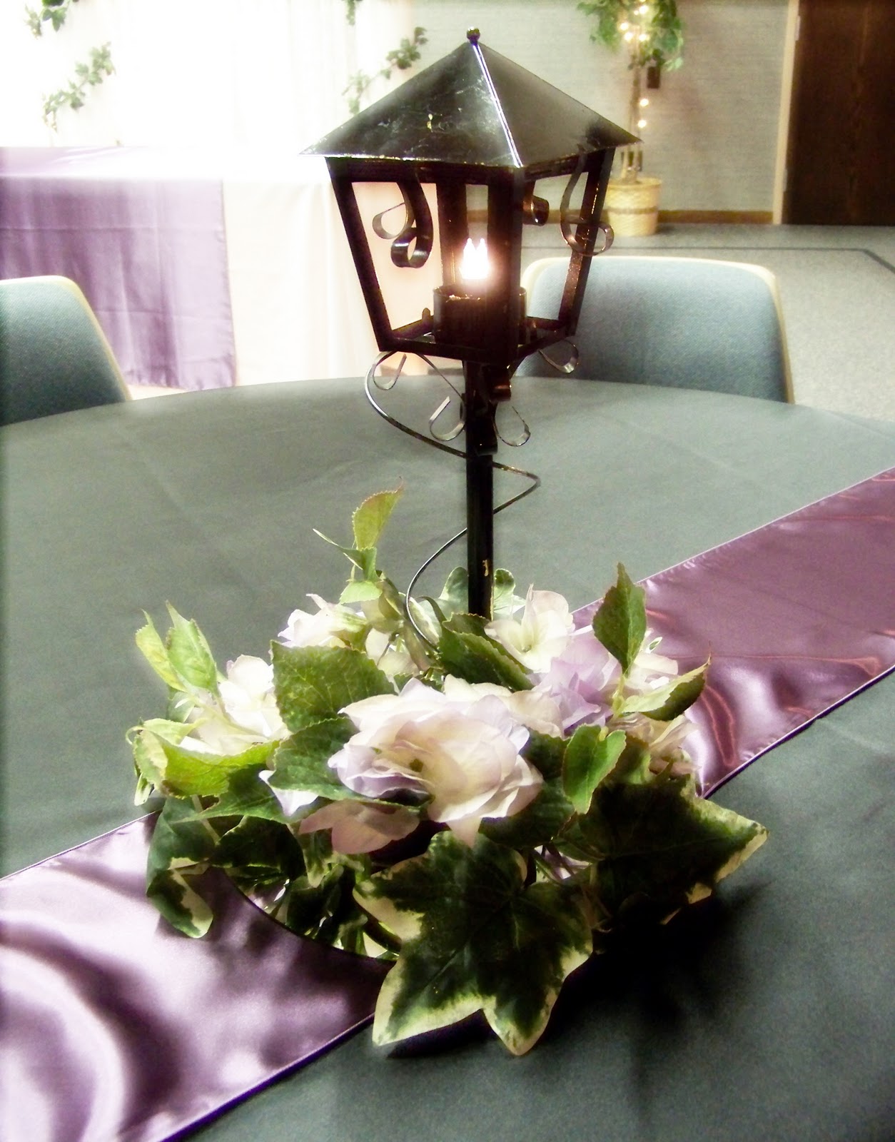 Lantern Centerpieces With Pictures : Runaway bridal planner wedding decoration