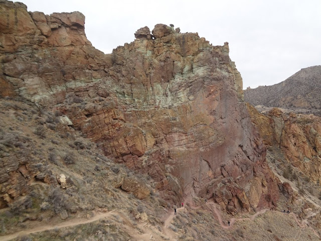 misery ridge trail, smith rock state park