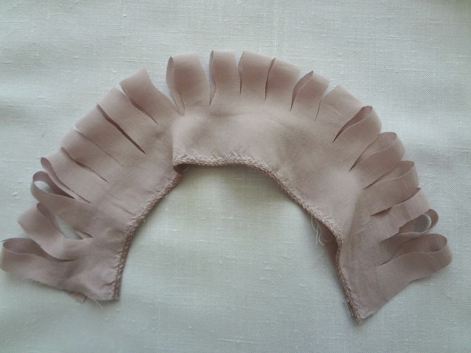 Little Treasures Fabric Rose Brooch tutorial