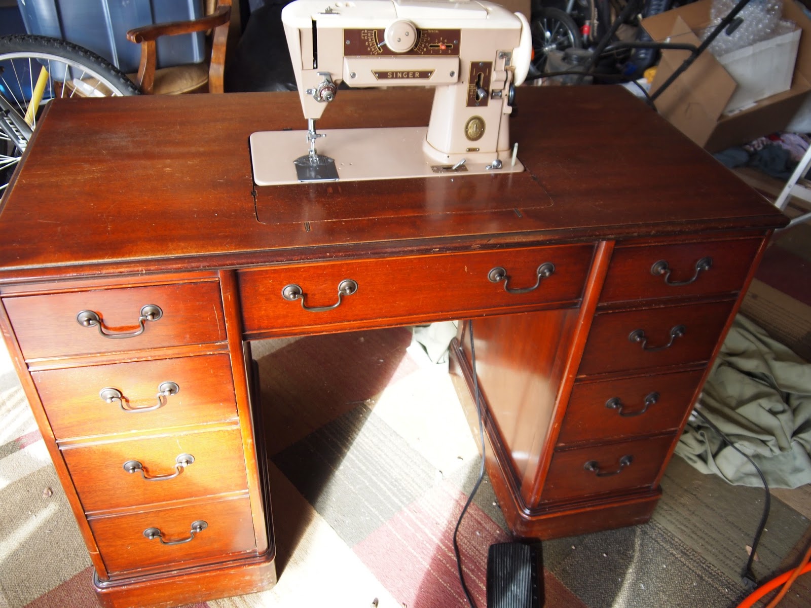 Singer 401a Sewing Machine