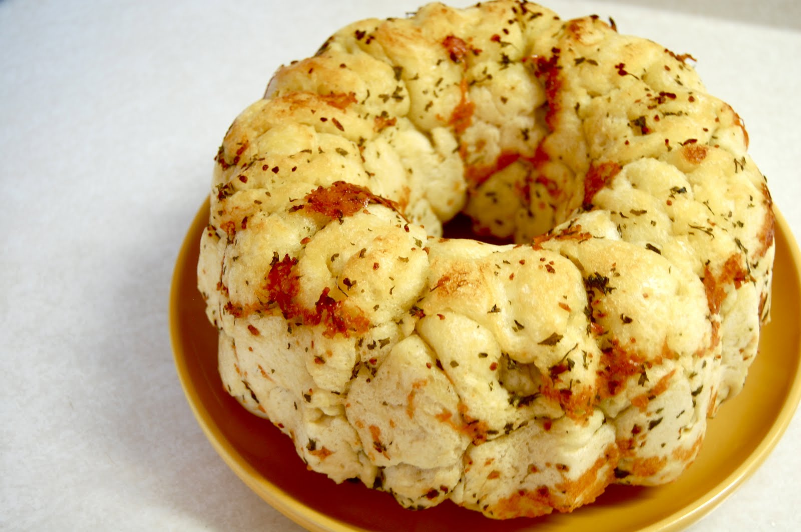 Project Bake Garlic Parmesan PullApart Bread.