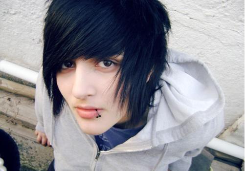 emo fringe hairstyles. Emo Hairstyle for Boys