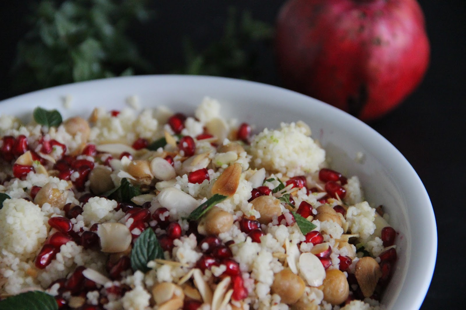 Zeitschriftenwurm CouscousSalat mit Kirchererbsen und Granatapfel