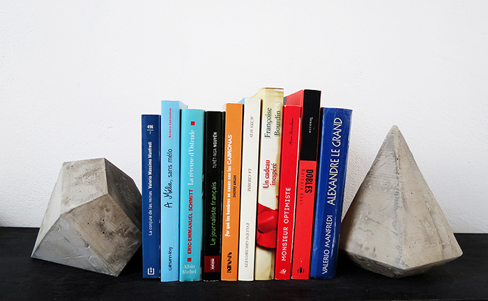 DIY modern concrete bookends