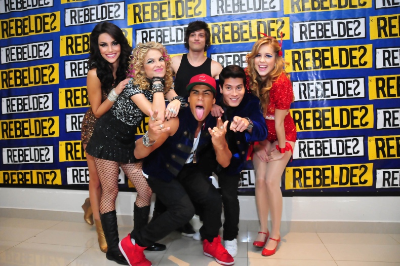 GRANDE FOTO REBELDE grande foto rebelde: