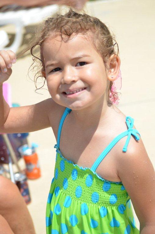 reflections of a mom's life Annual Stoneridge Neighborhood Pool Party