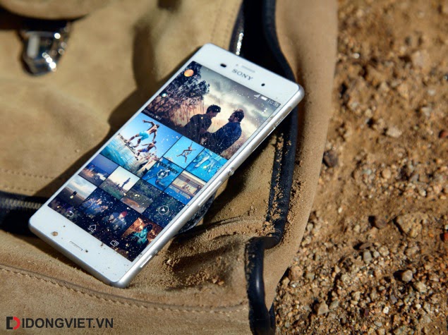 [Image: sony-xperia-z4-on-ground_080515.png]