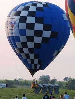 Balão de ar derruba Wc's