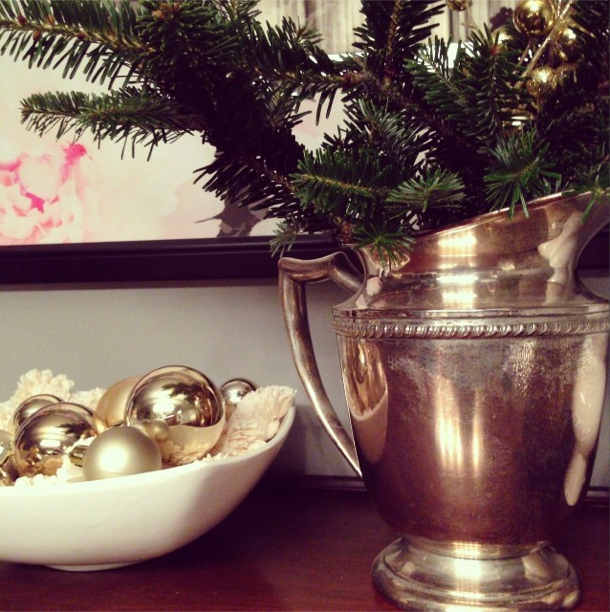 elliven studio Making Use of Your Leftover Christmas Tree Branches!