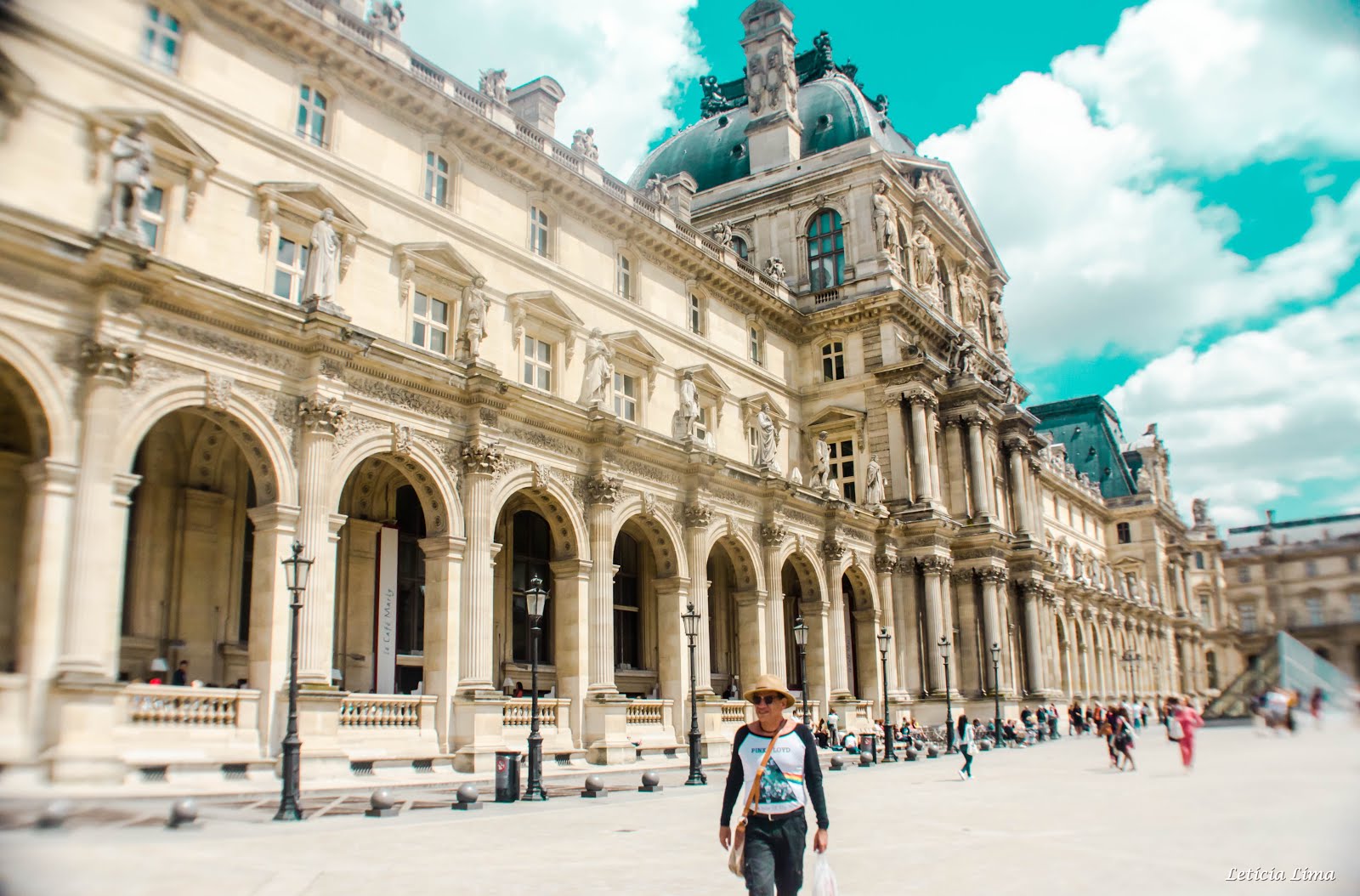 MUSEU DO LOUVRE - PARIS