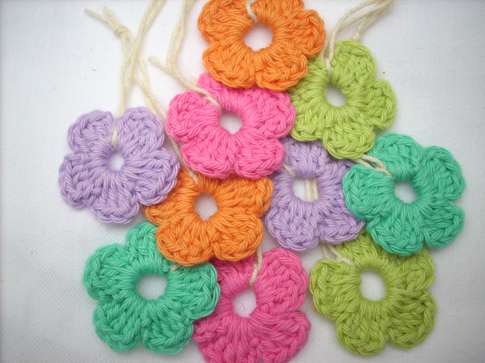 Scraponique Easy Peasy Flower Pattern.