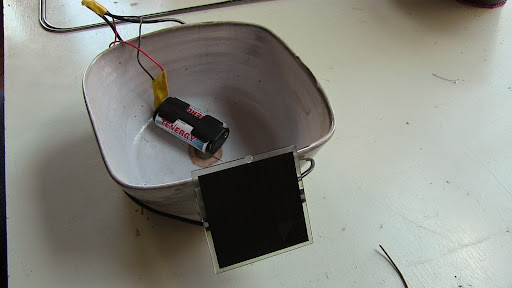 Solar battery charger & flower pot (first try)