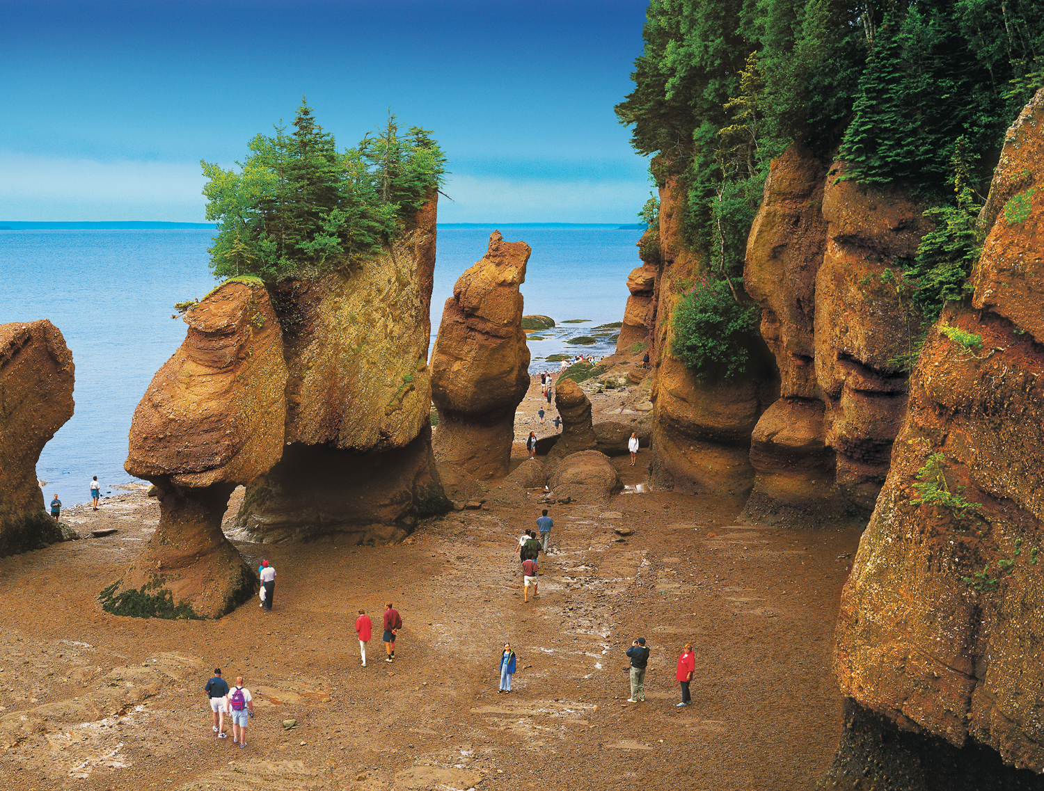 A Line from Linda: Top Ten Canadian Landmarks